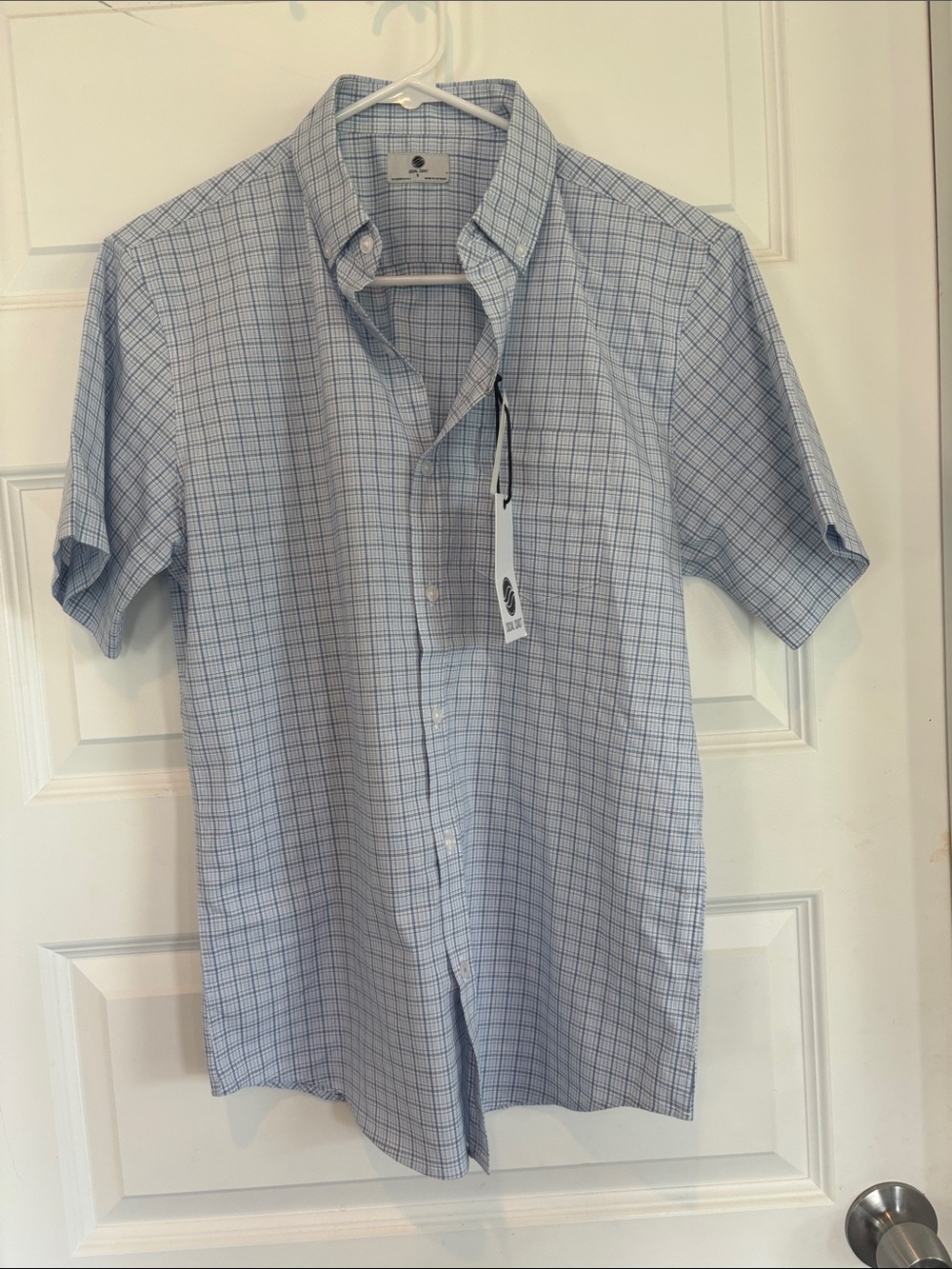 Social Coast Men's Light Blue Check Short-Sleeve Button-Up Shirt